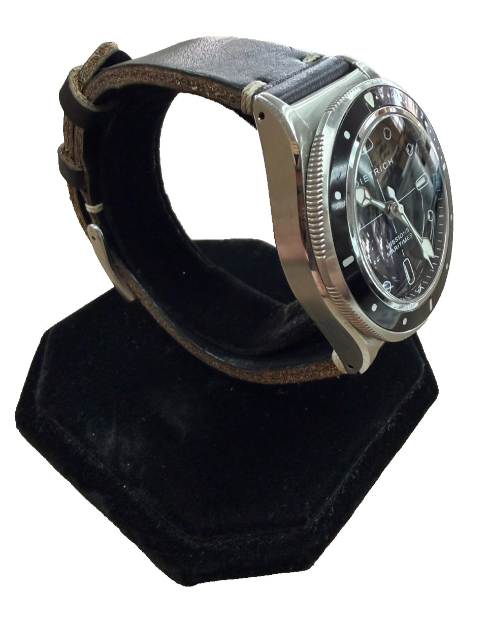 Dietrich Missions Maritime Skin Diver 2 SD-2 Black Dial w/ Horween Leather Strap