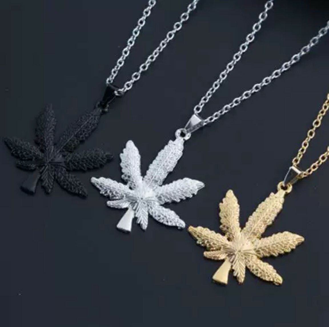 Men Retro Stainless Steel Simple Cannabis Marijuana Leaf Pendant Necklace 0349