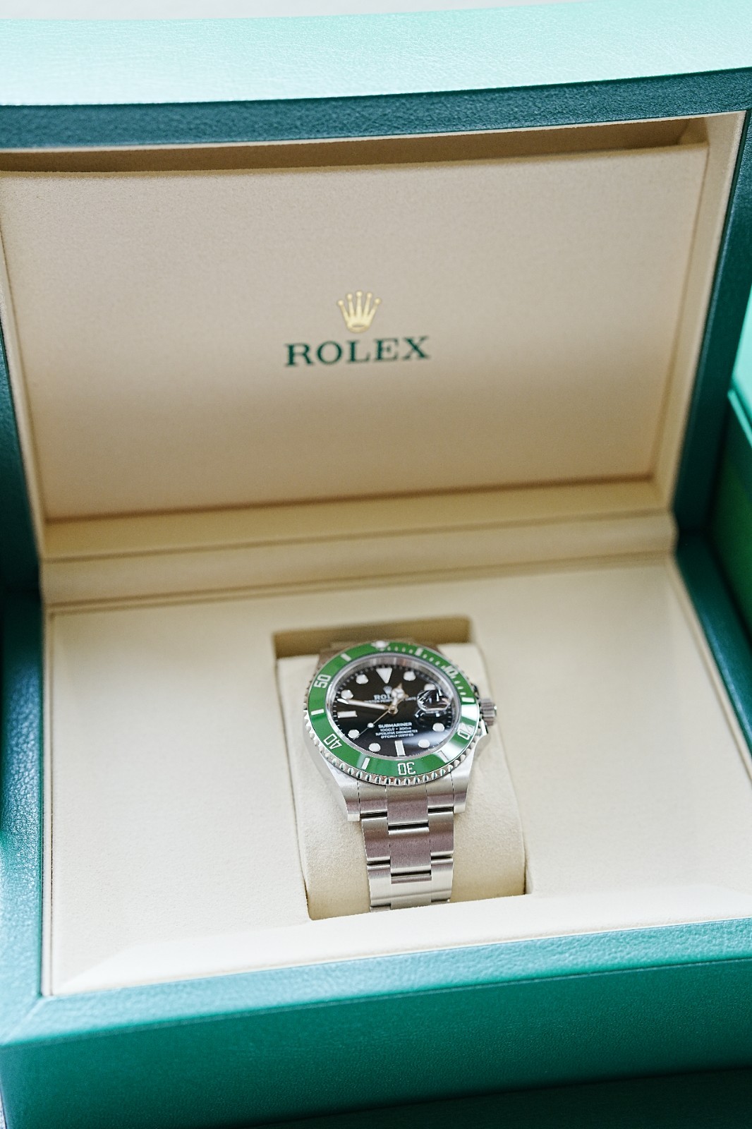 Rolex Submariner Date Starbucks 2026 – 126610LV | Unworn Full Set – 41 MM