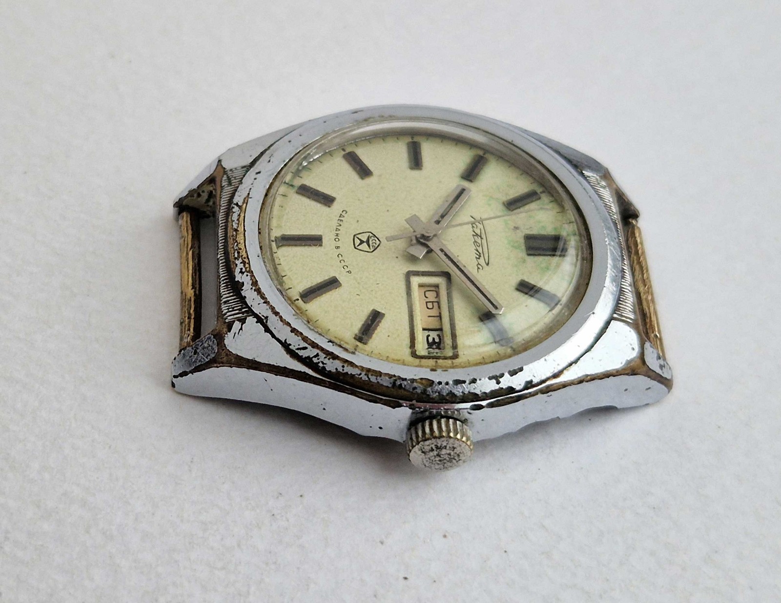 Vintage Soviet Mechanical watch Raketa. USSR The watch needs attention