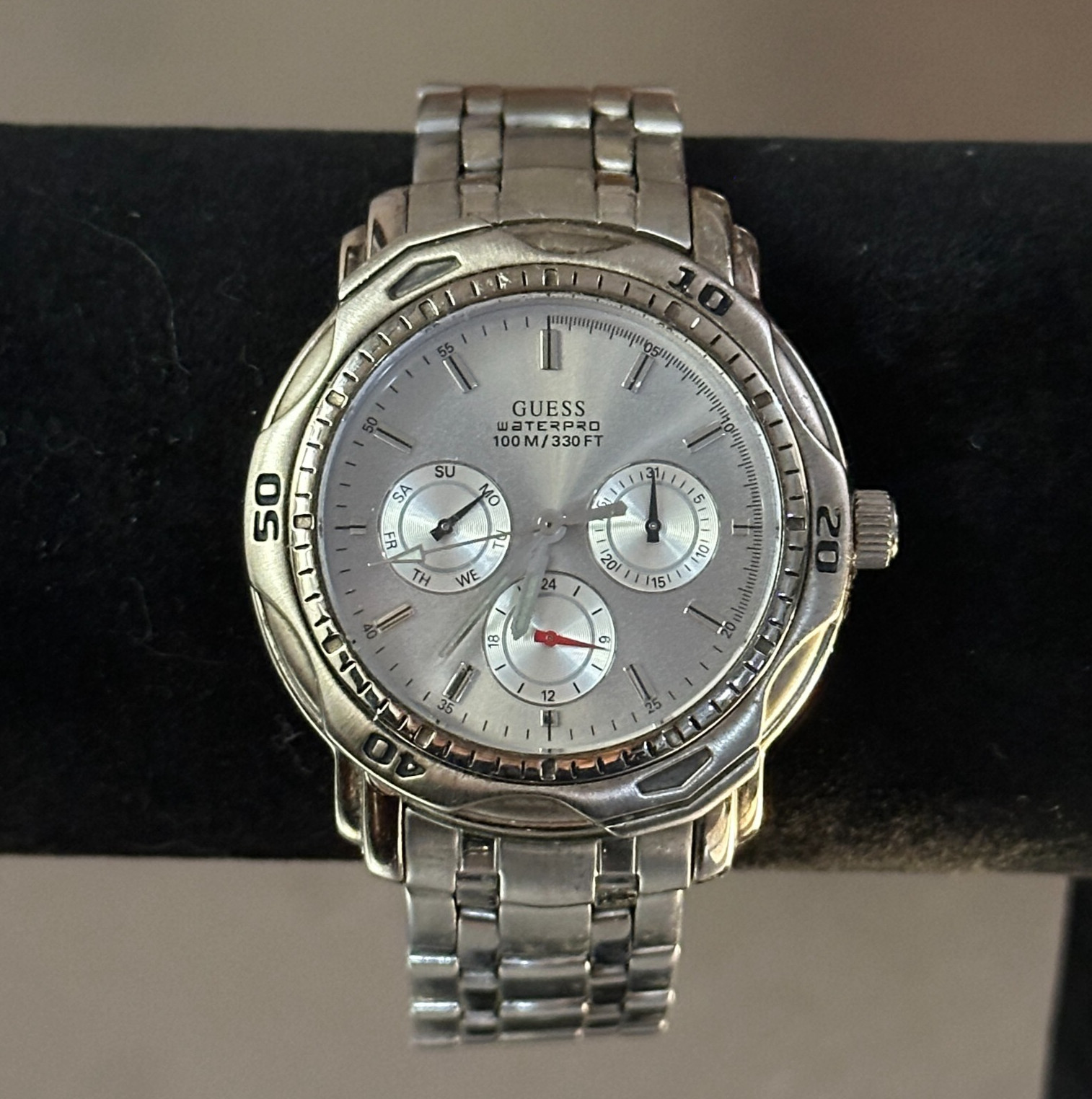 GUESS WATERPRO Chronograph Watch Men’s Analog Rotating Bezel 7.5 inch 39 mm