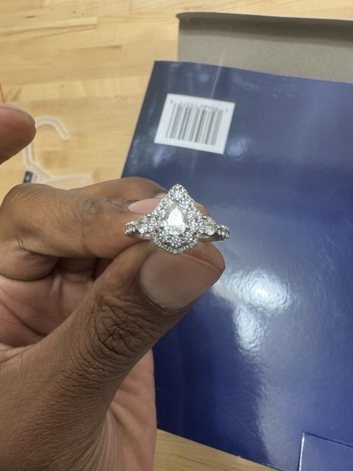 Monique Lhuillier Bliss 18K Gold Pear Diamond Set 1.14ctw Sz 7