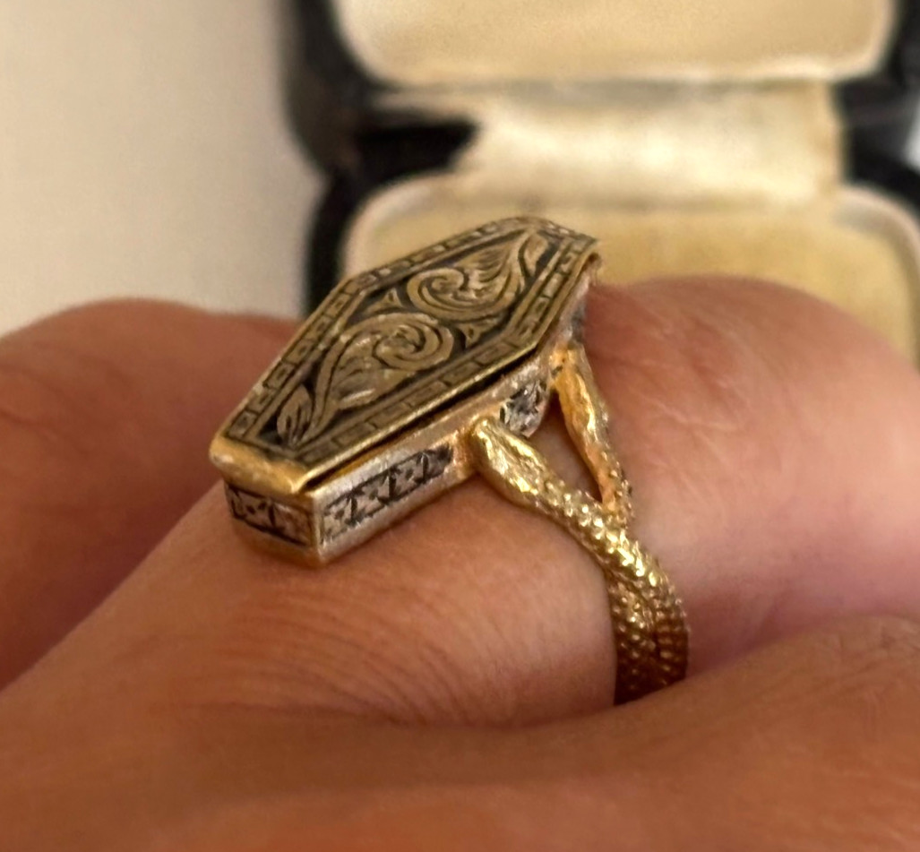 Ant. French Imperial Memento Mori Snake Casket Pill Box Silver Gild Enamel Ring