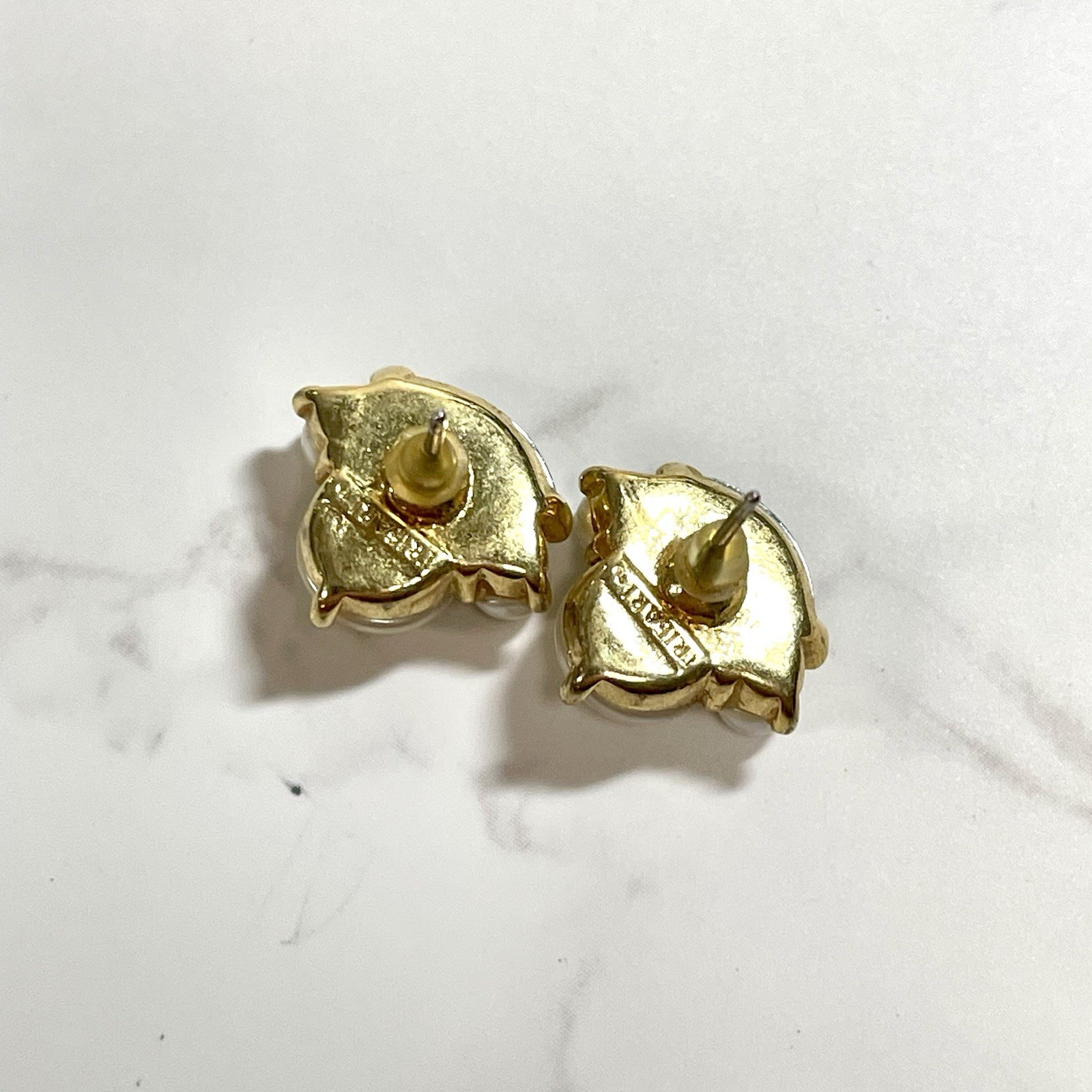 Vintage Signed Crown Trifari Pearl Crystal Cluster Stud Earrings Gold Tone Post