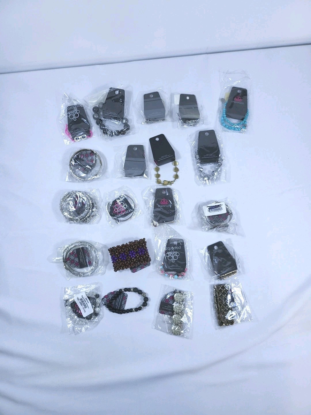 New Paparazzi Jewelry 1 lb Mixed Lot Of Various Types 21 Pieces Bracelets