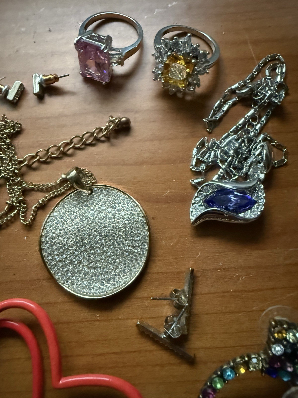Lot 35+ Modern FASHION JEWELRY Rings, Necklaces, Earrings All Wearable!!