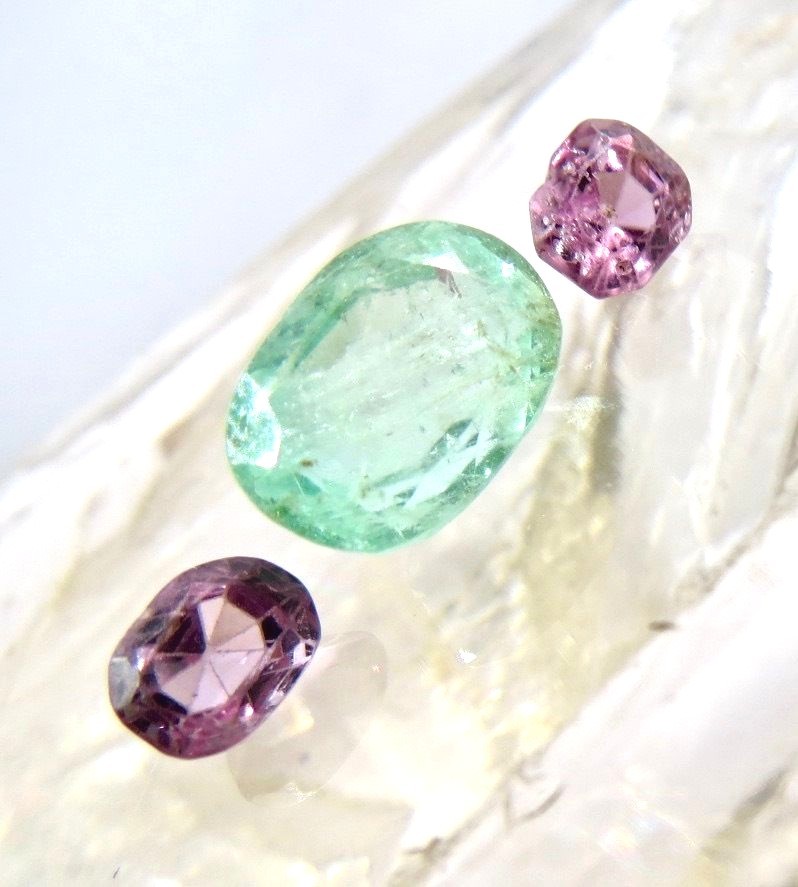 Natural Colombian Emerald & Spinel Octagon 6.45 Cts Gemstone For Jewelry