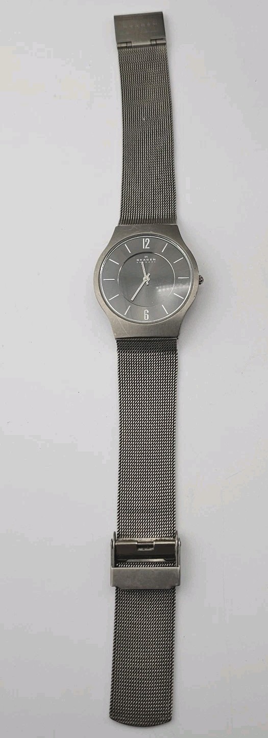 Skagen Denmark Titanium Ultra Thin Watch for Men-New Battery