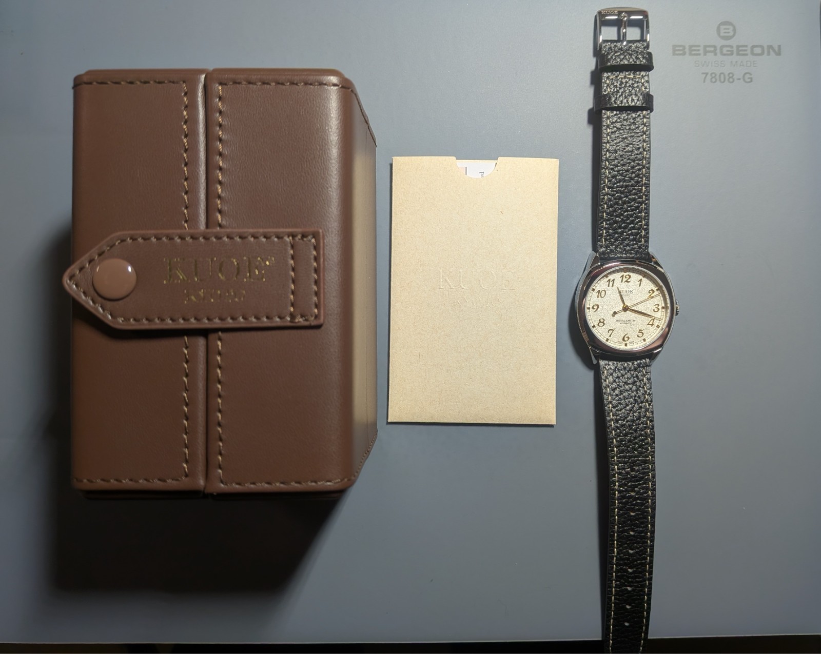 KUOE_ROYAL SMITH_90-008 Silver Case with Gold Indices_ Unisex 34mm Made in Japan