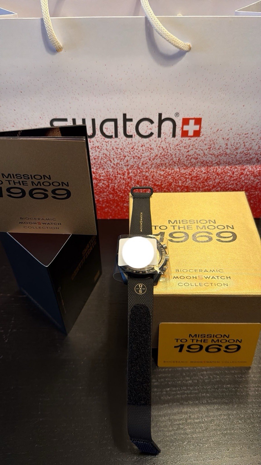 Omega x Swatch MoonSwatch Mission to the Moon 1969 Limited Edition Ref SSX01B700