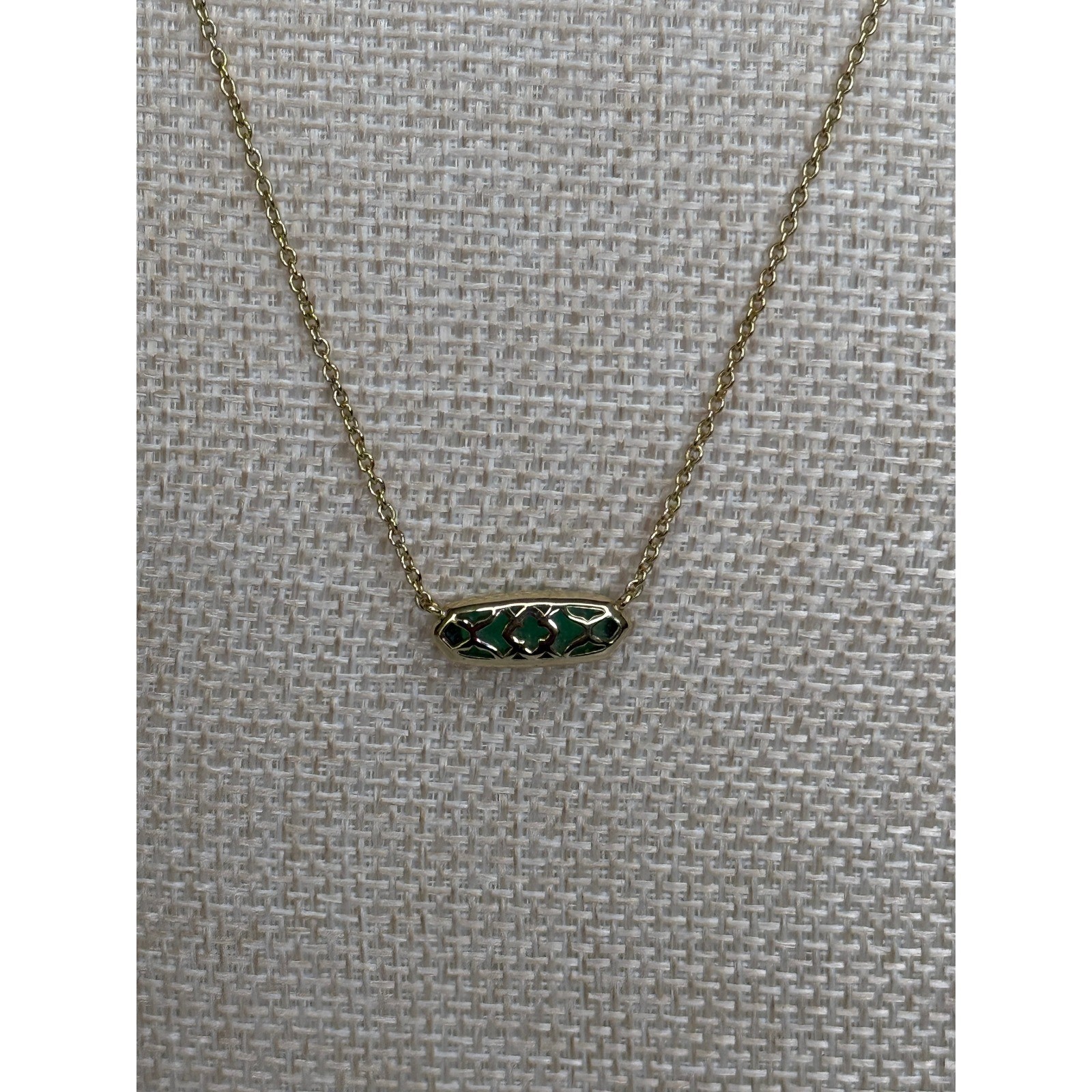 Kendra Scott Womens Elisa Necklace Green Gold Minimalist Quiet Luxury OS