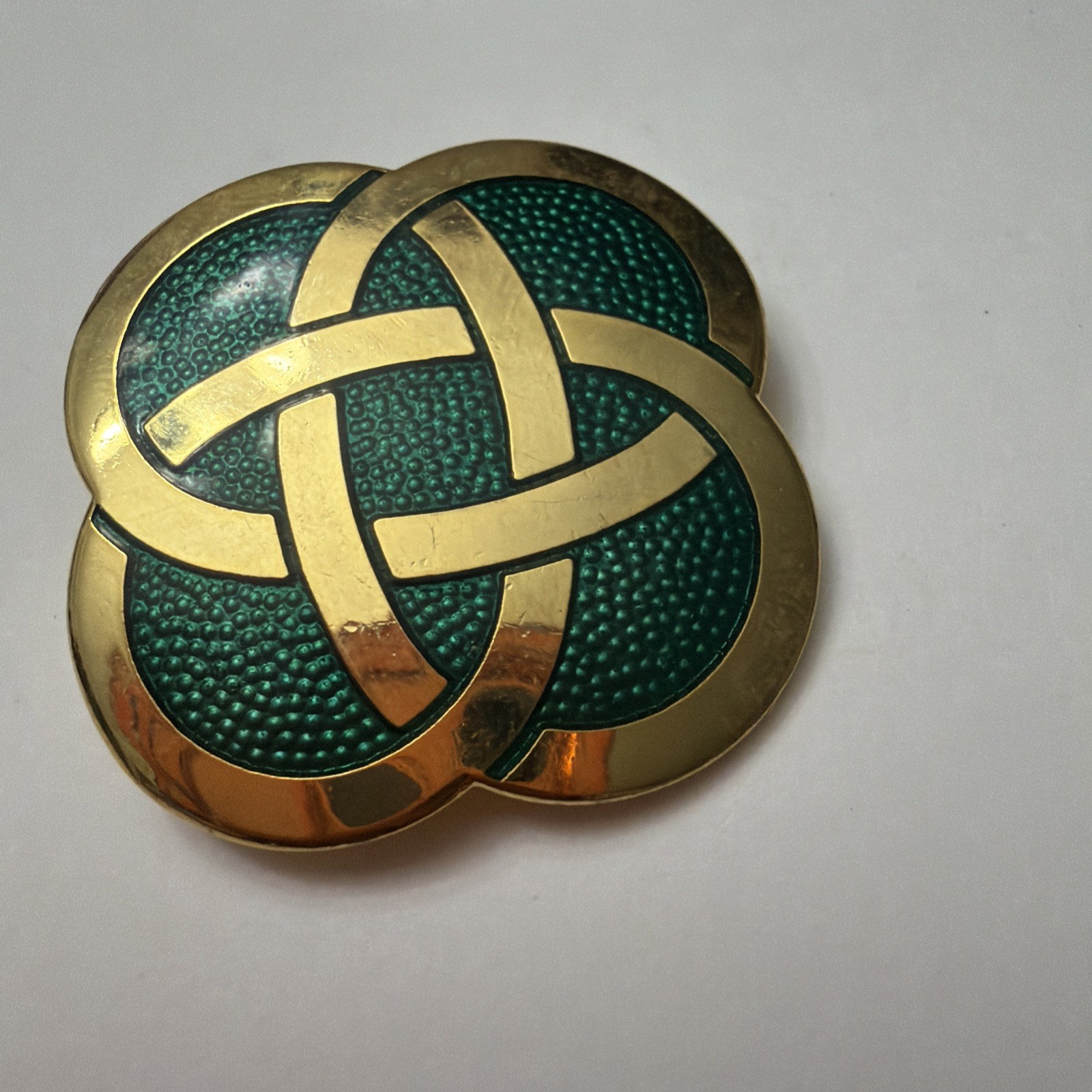 CELTIC SEA GEMS Green Enamel Knot Cloisonne Gold Tone 1.5″ Brooch Pin