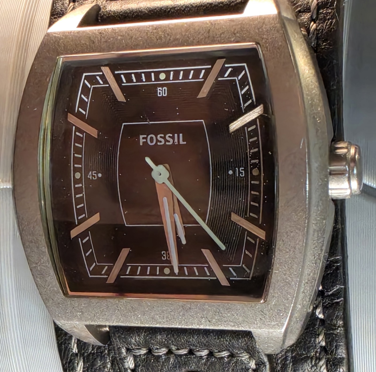 Fossil JR-1189 Quartz Analog Black Dial Silver Case Black Leather 30mm