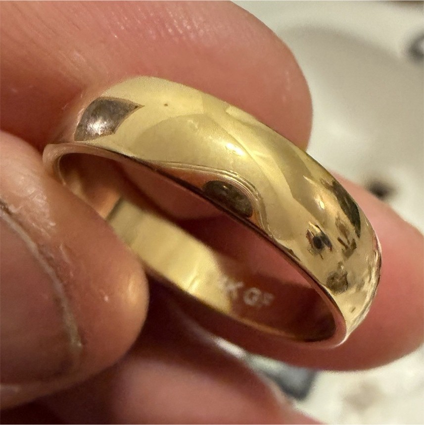 HIS/HERS/ Wedding/Anniversary Ring/14Kgf JEWELERS ESTATE weighs3.5 gram size10