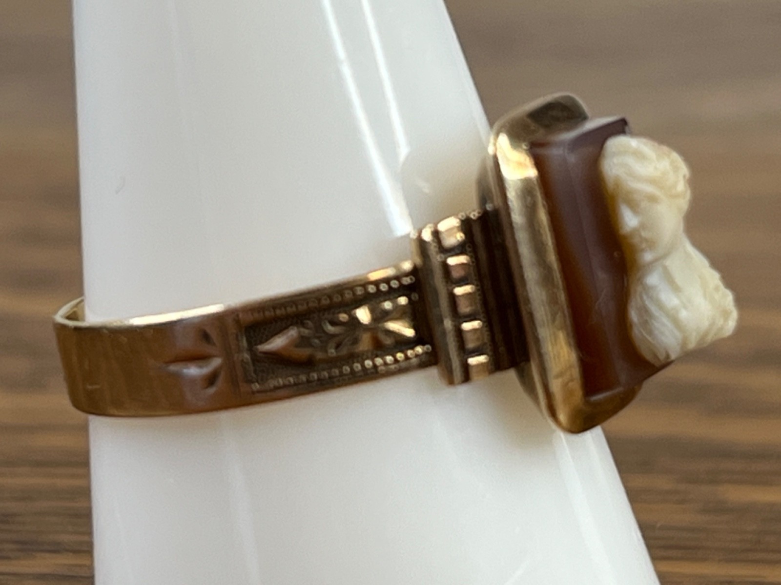 1880s Victorian 14k Gold 3.22g Antique Shell Cameo Etruscan Ring Size 9.5 RARE