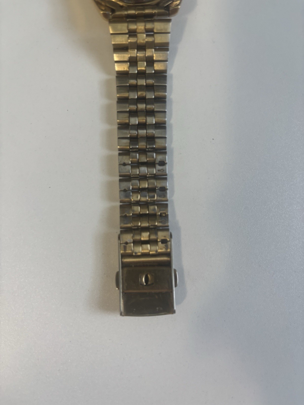 Seiko 5 Automatic 21 Jewels 7S26-01V0 All-Gold Model Day Date Men’s Watch 30 MM
