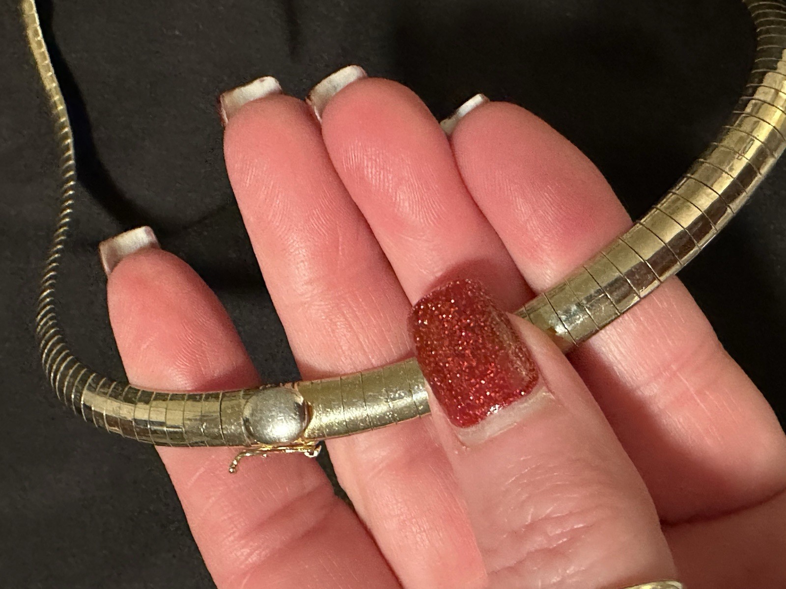 Goldtone OMEGA Necklace 18 Inches Long 1/4 Inch Wide Great Condition Vintage 80s