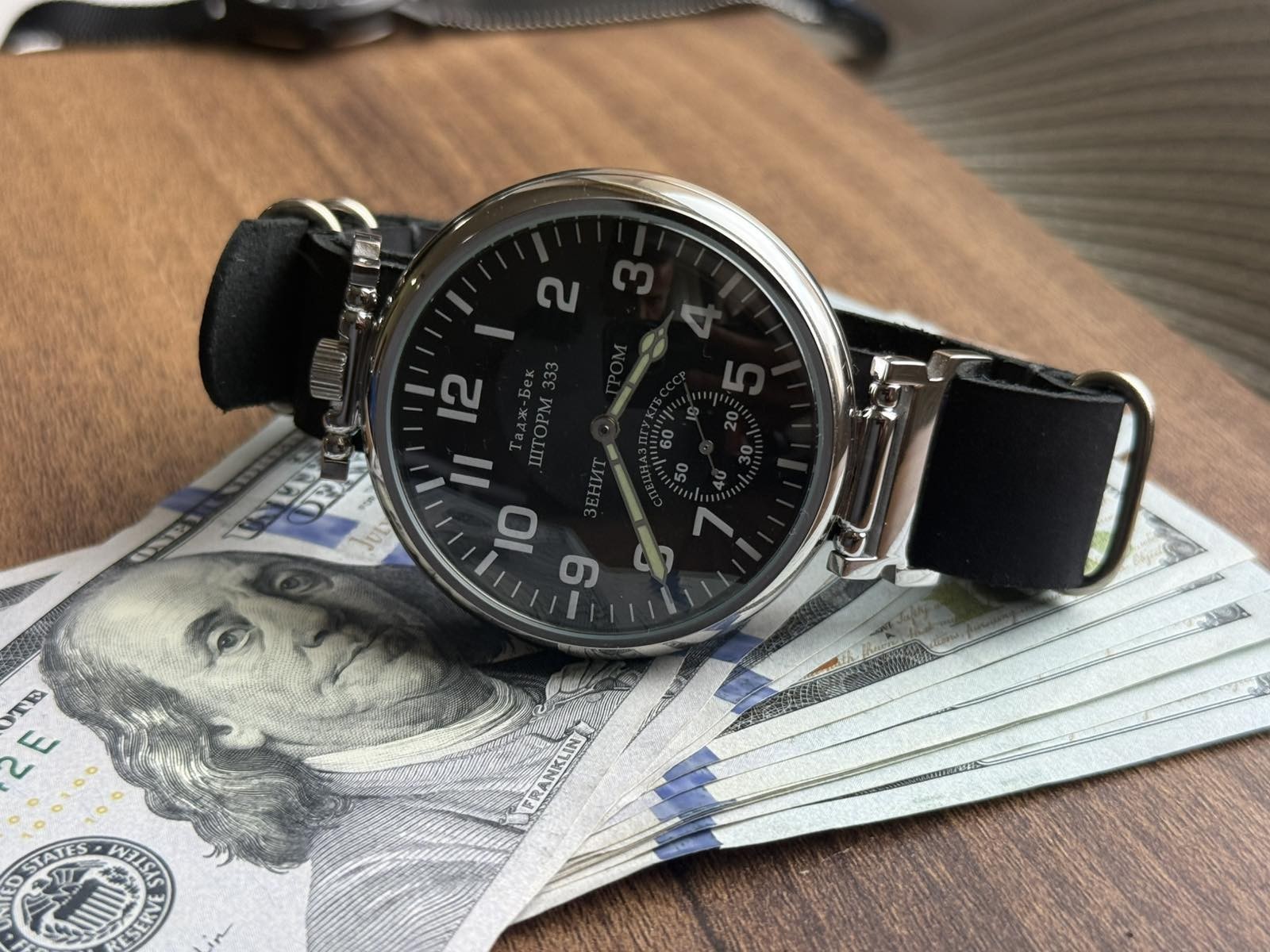 Watch Molniya Mechanical Vintage Soviet Molnija Russian 3602 Dial Wrist Man USSR