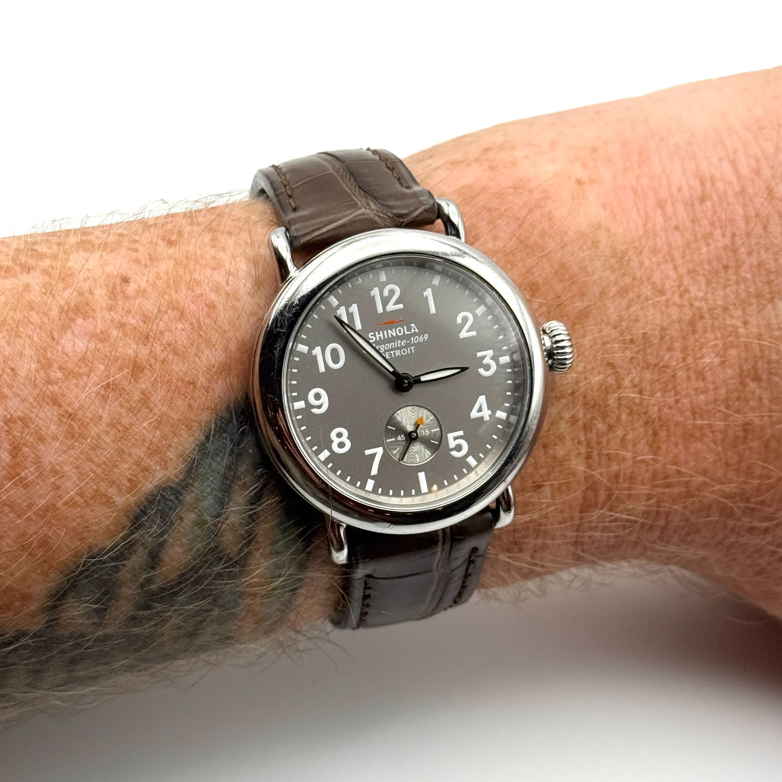 Shinola The Runwell Argonite 1069 Watch with Alligator Band *WORKS*