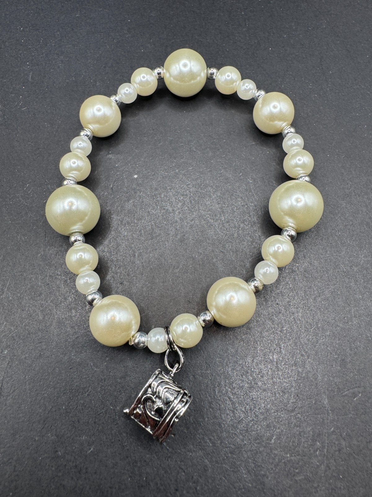 ALEXA’S ANGELS Heart Prayer Box Locket Charm Faux Pearl Beads Bracelet Sz 7.5