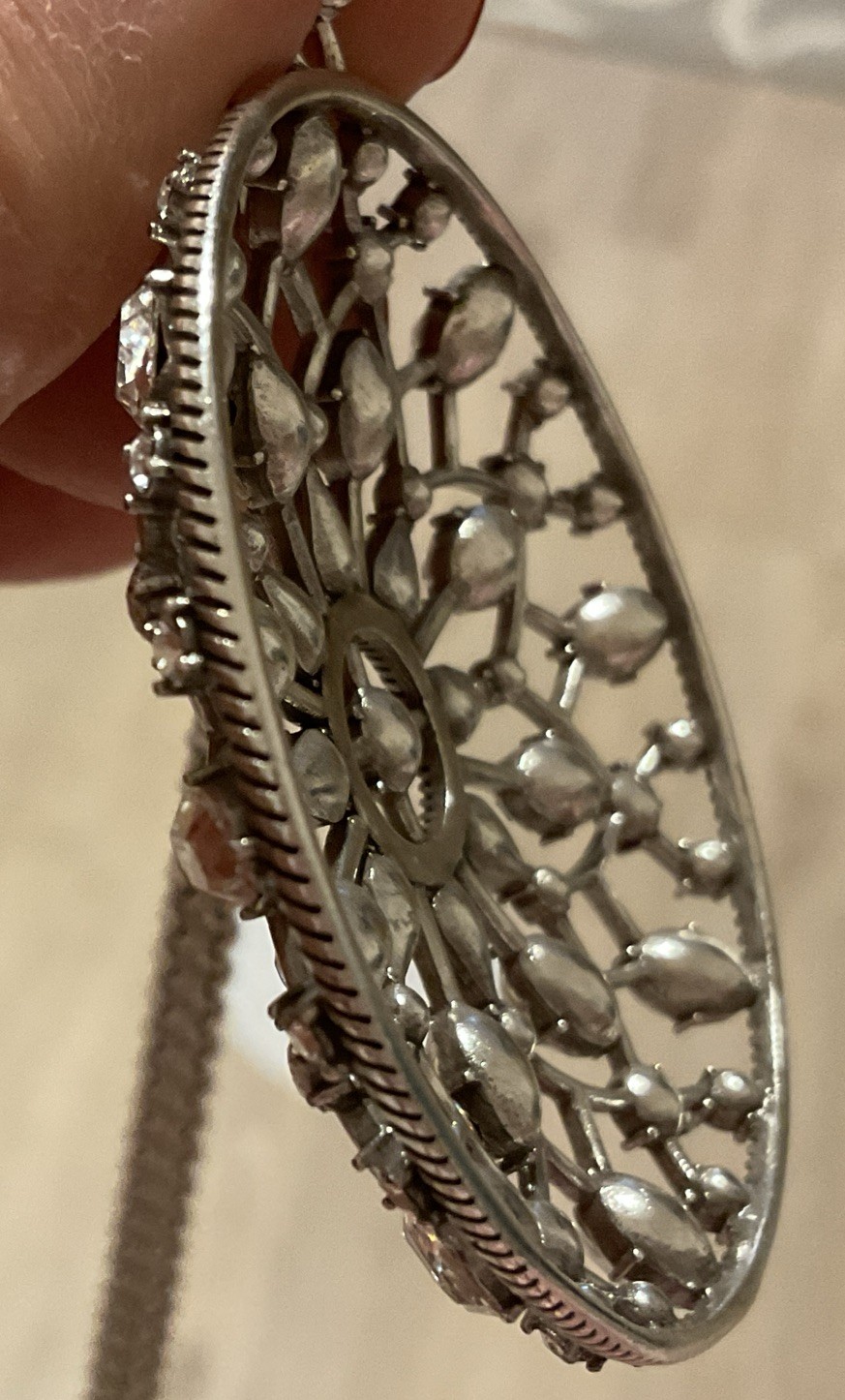 SO GORGEOUS NWT BRIGHTON ONE LOVE CIRCLE CRYSTAL CONVERTIBLE NECKLACE MSRP: $158