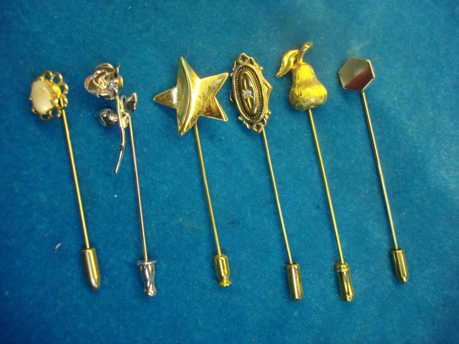 6 DIFF. VINTAGE STICK PINS – PRETTY!