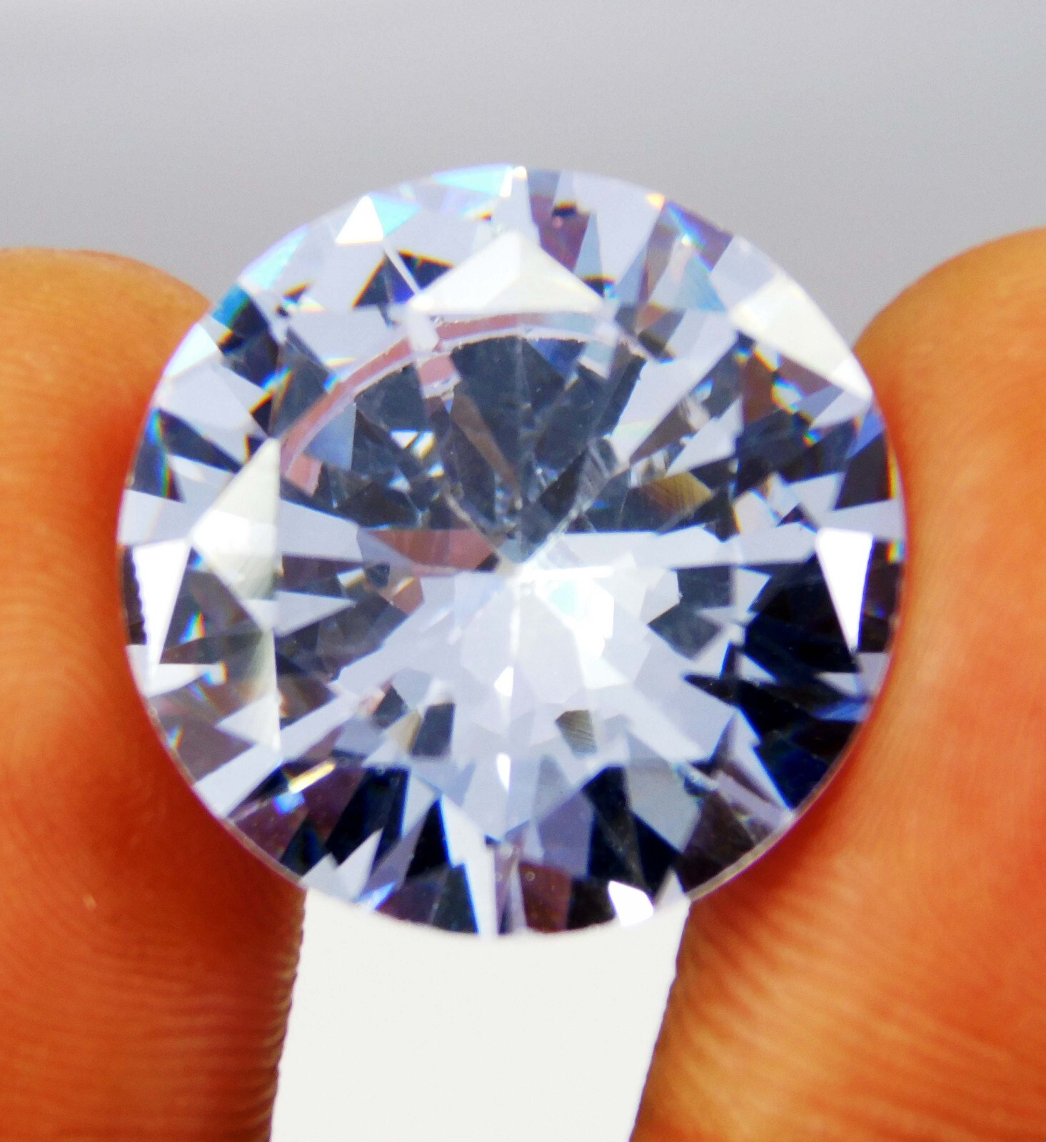 Natural 32.45 Ct Cambodian White Zircon Round Cut Loose Gemstone