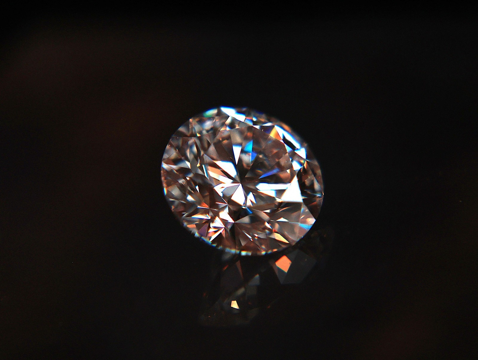 IGI Certified!!! 3.05ct, Internally Flawless, Color D, Cert # LG684502636, (CVD)