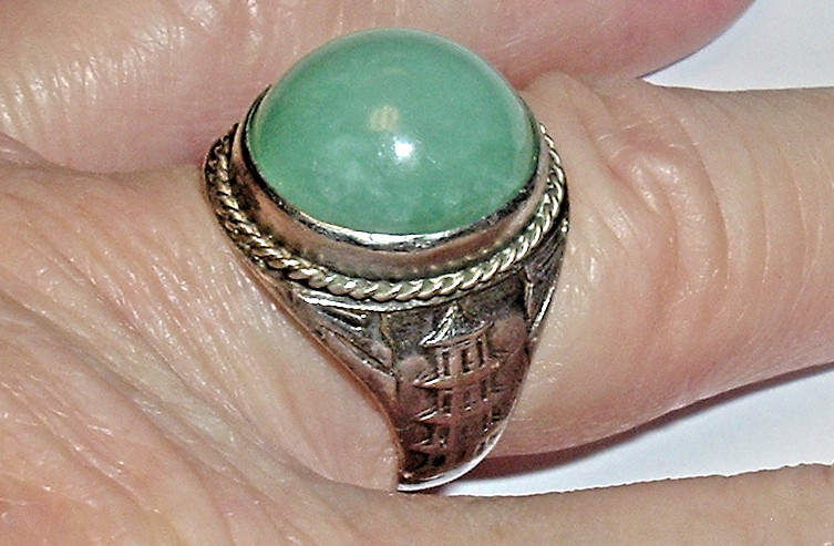 Antique Chinese EXPORT ‘SILVER’ JADE DOME RING *Phoenix Bird *Pagoda *Size; 9