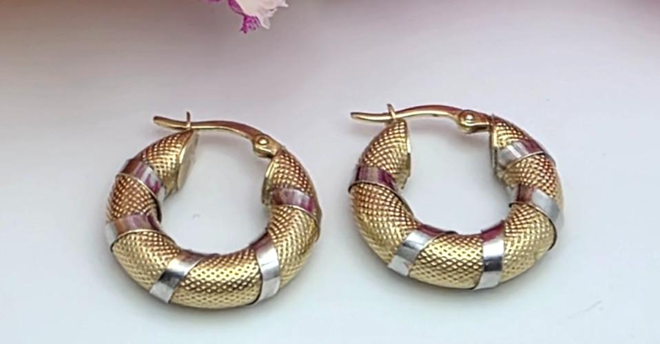 10K Yellow White Gold Textured Hoop Earrings Hinged Snap Closure 20.6mm