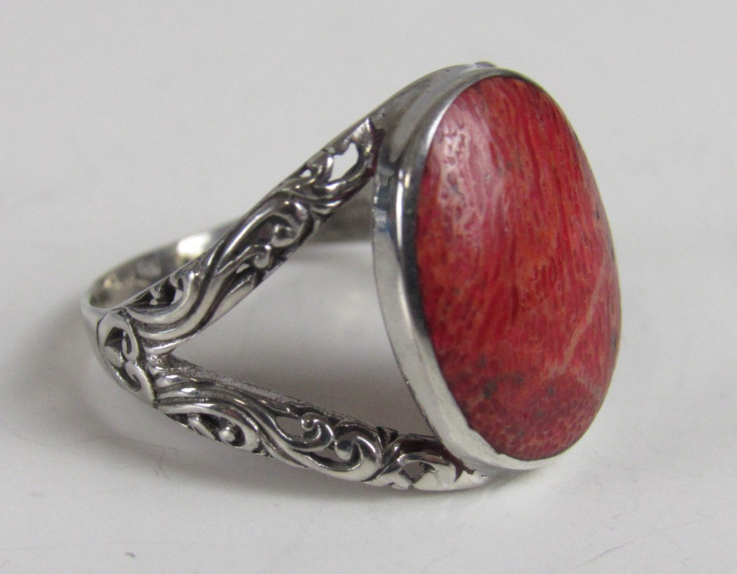 Sponge Coral Solitaire Ring in Sterling Silver Size 9.0 JK078