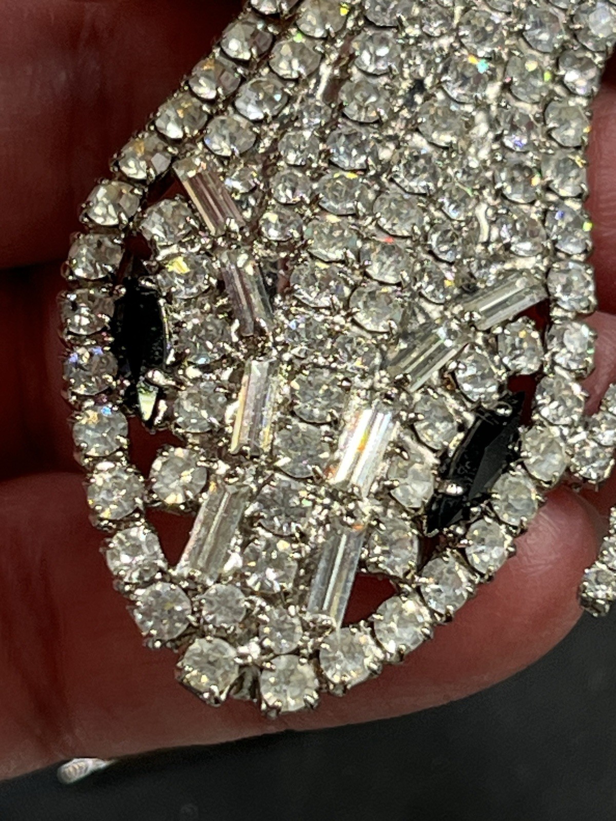 Butler & Wilson Signed Clear Rhinestones Articulated Lizard Brooch 9.5” In Box
