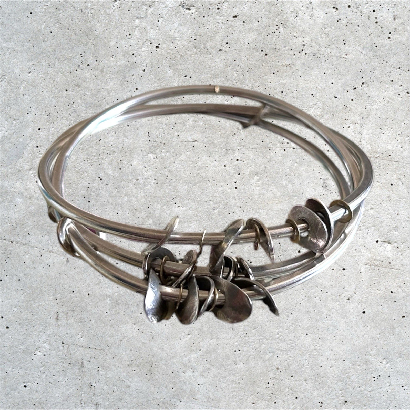 Lisa McKean Artisan Sterling Silver Interlocking Trio Bangle Bracelet 6.5cm