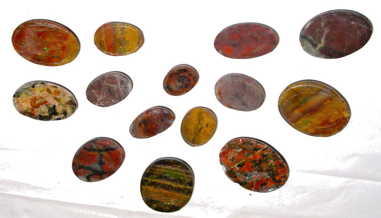 LOT VTG Jasper-Reds Polished Cabochon Stones (14) 48 grms Sizes vary see Photos