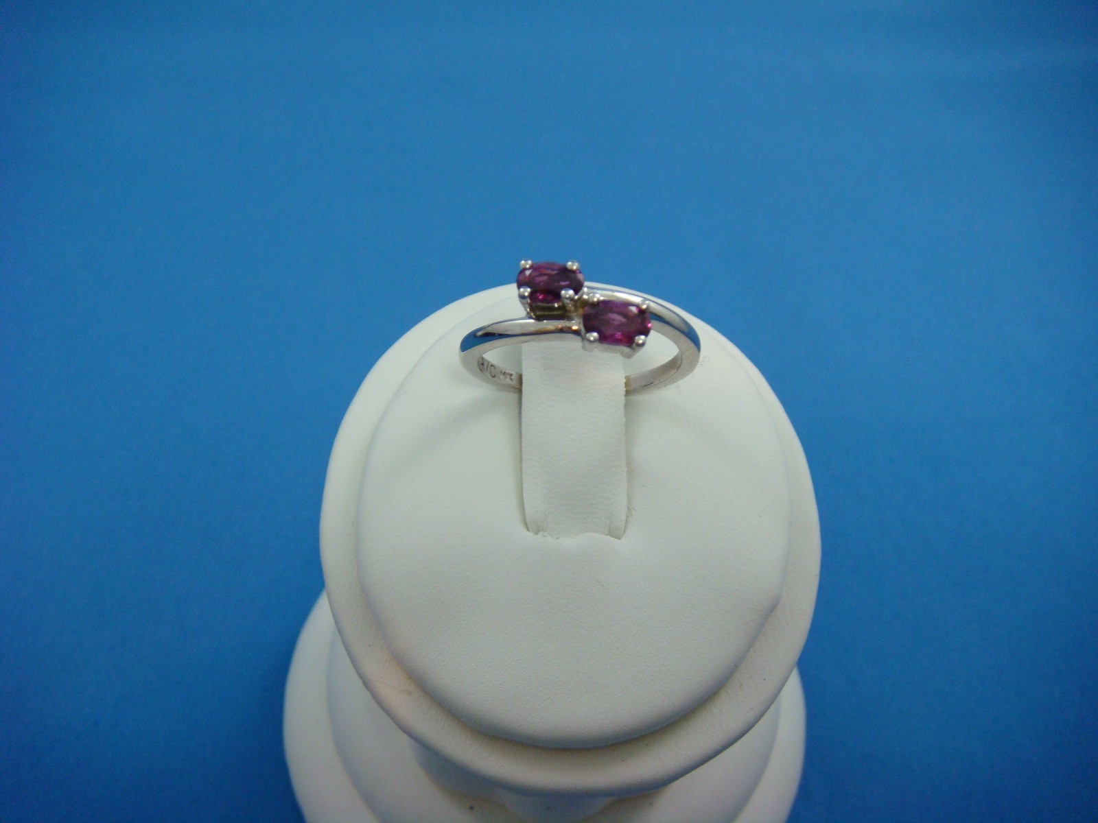 14K WHITE GOLD “EVER US” DESIGN RED TOURMALINE 0.50 CT T.W. LADIES RING SIZE 6