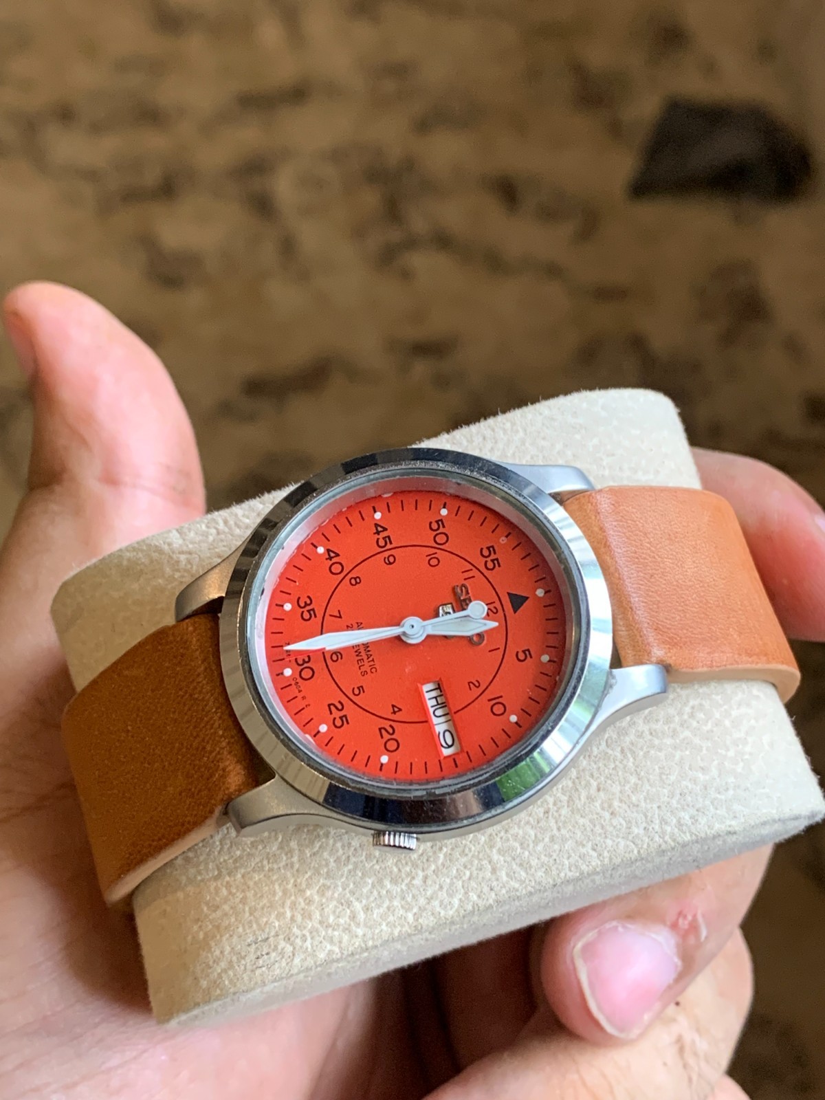 Vintage Seiko 5 Orange Military Dial Day/Date Men’s Wrist watch