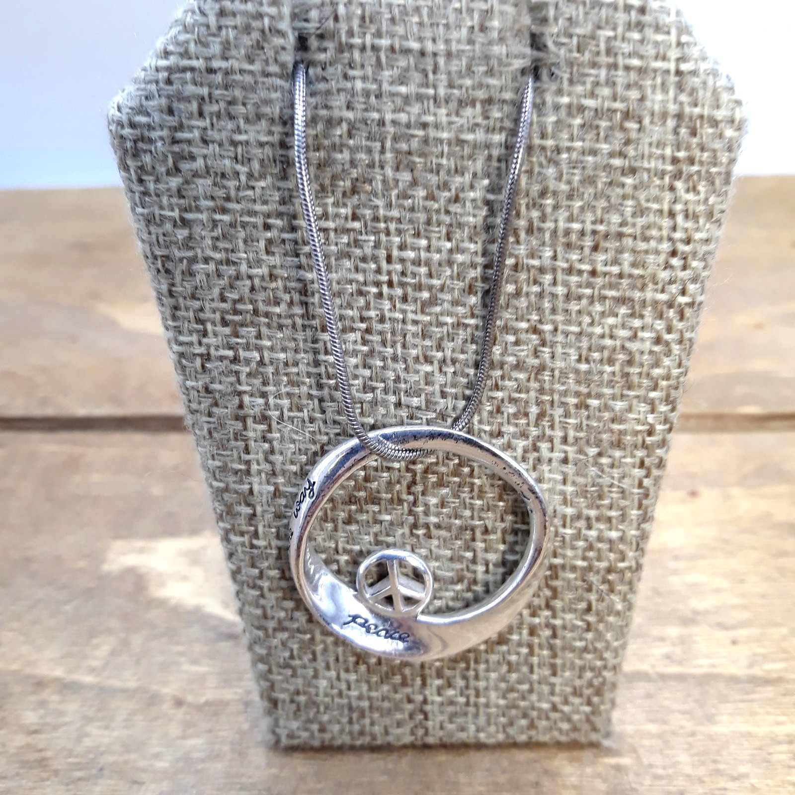 Vintage LA Studio Signed Sterling Silver Peace Slide Pendant Necklace 18″