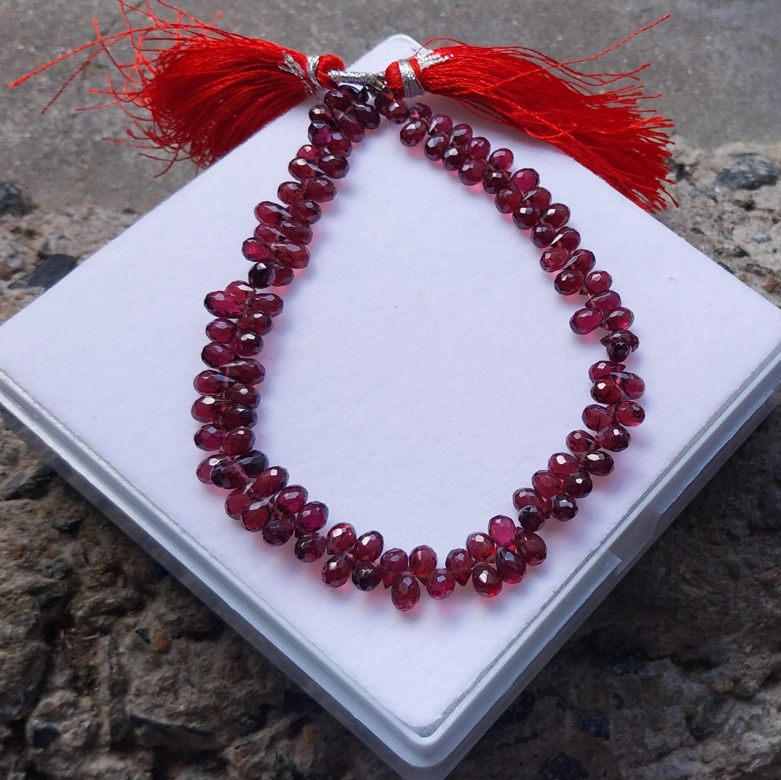 75 Ct 3.5×5 to 3.5×6 MM Natural Purple Pink Rhodolite Cut Drops 8 inch Beads