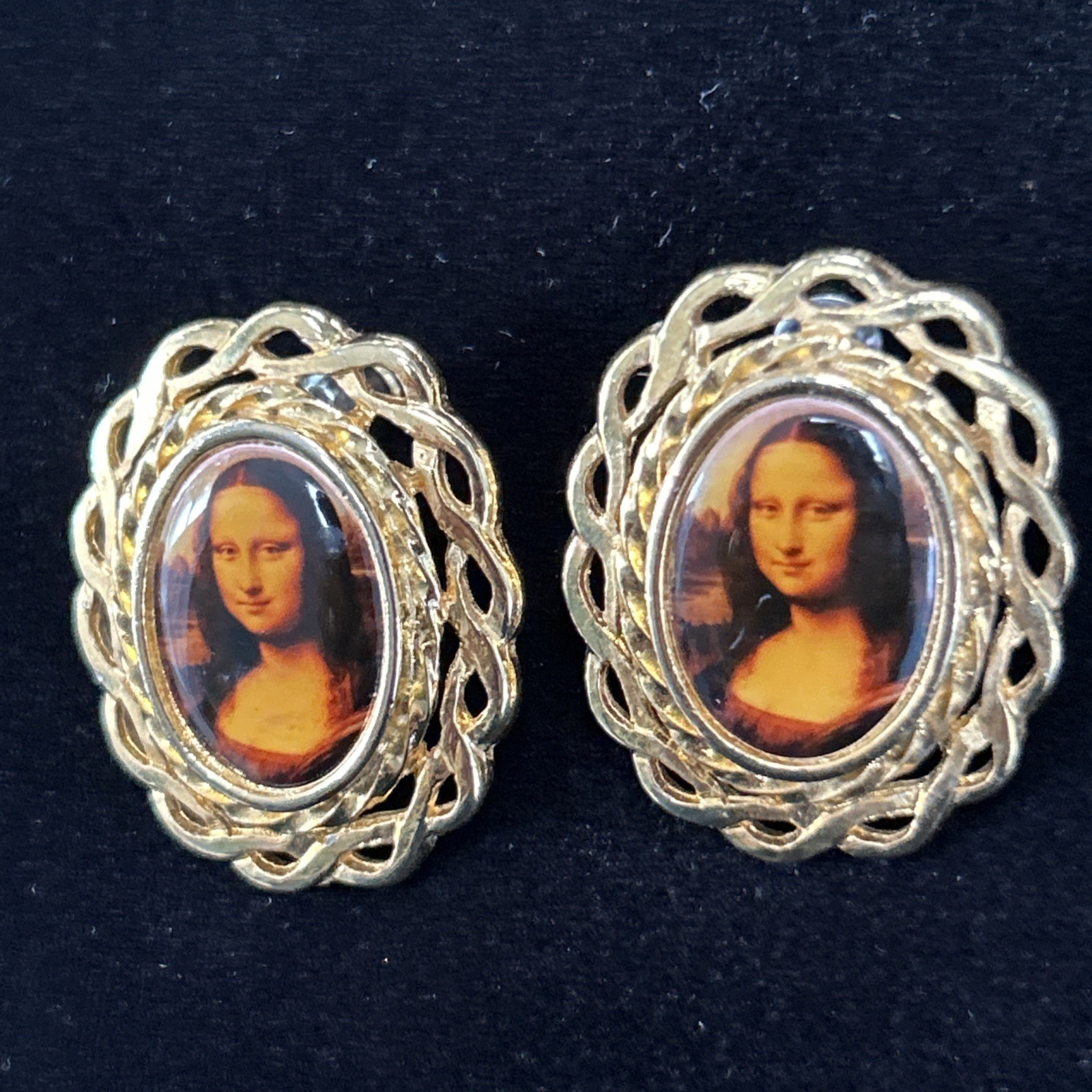 Vintage Mona Lisa Earrings Gold Tone Brass Posts Pierced 1”