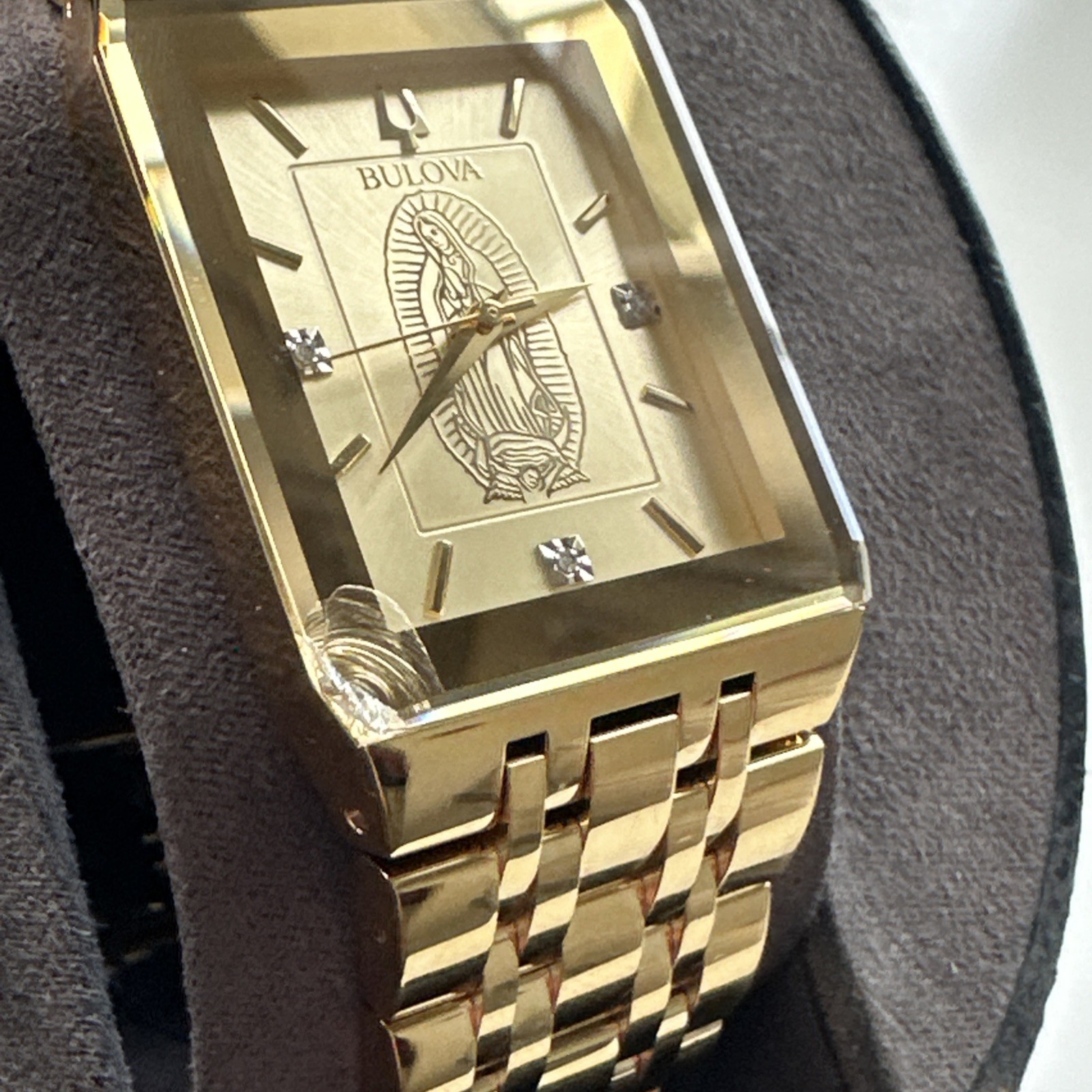 Bulova Our Lady Of Guadalupe Mens Diamond 97d120LG *Chipped Crystal*
