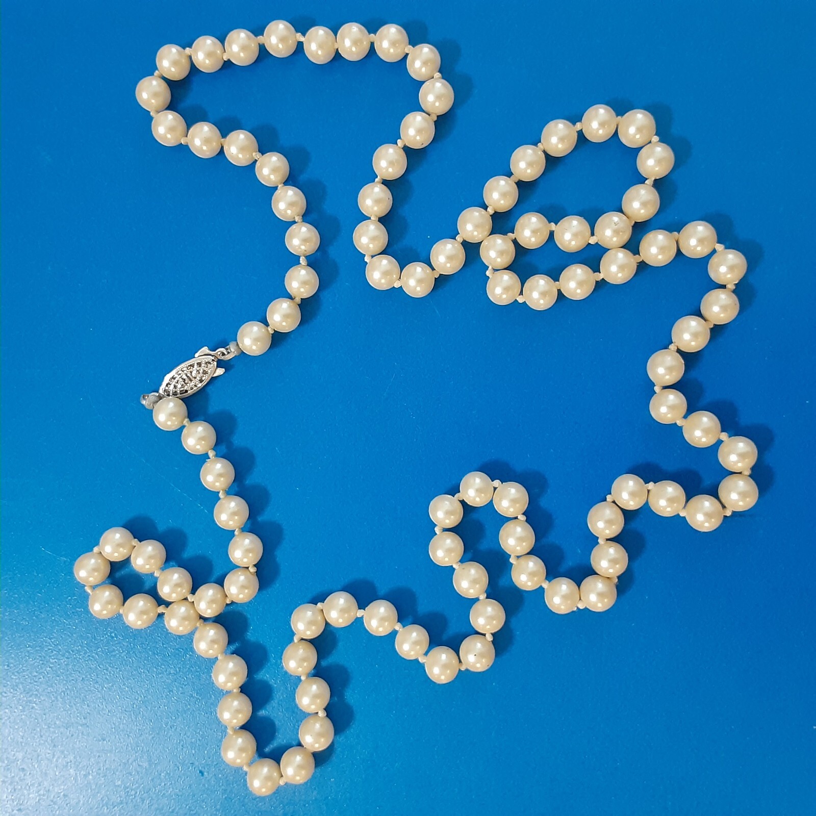 Vintage Faux Pearl Necklace 8 mm 30 in