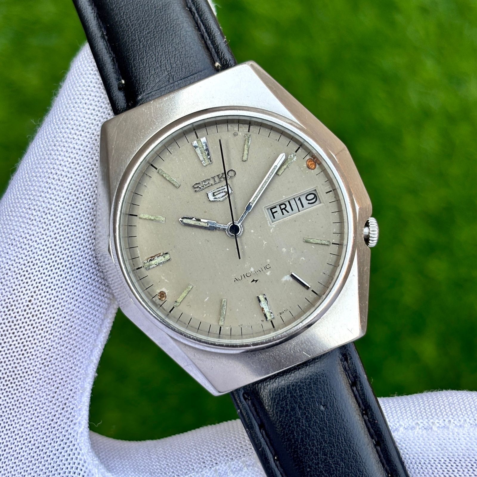 Vintage Seiko 5 Soft Skin Dial Automatic Japan Made Men’s Watch 7009-8830