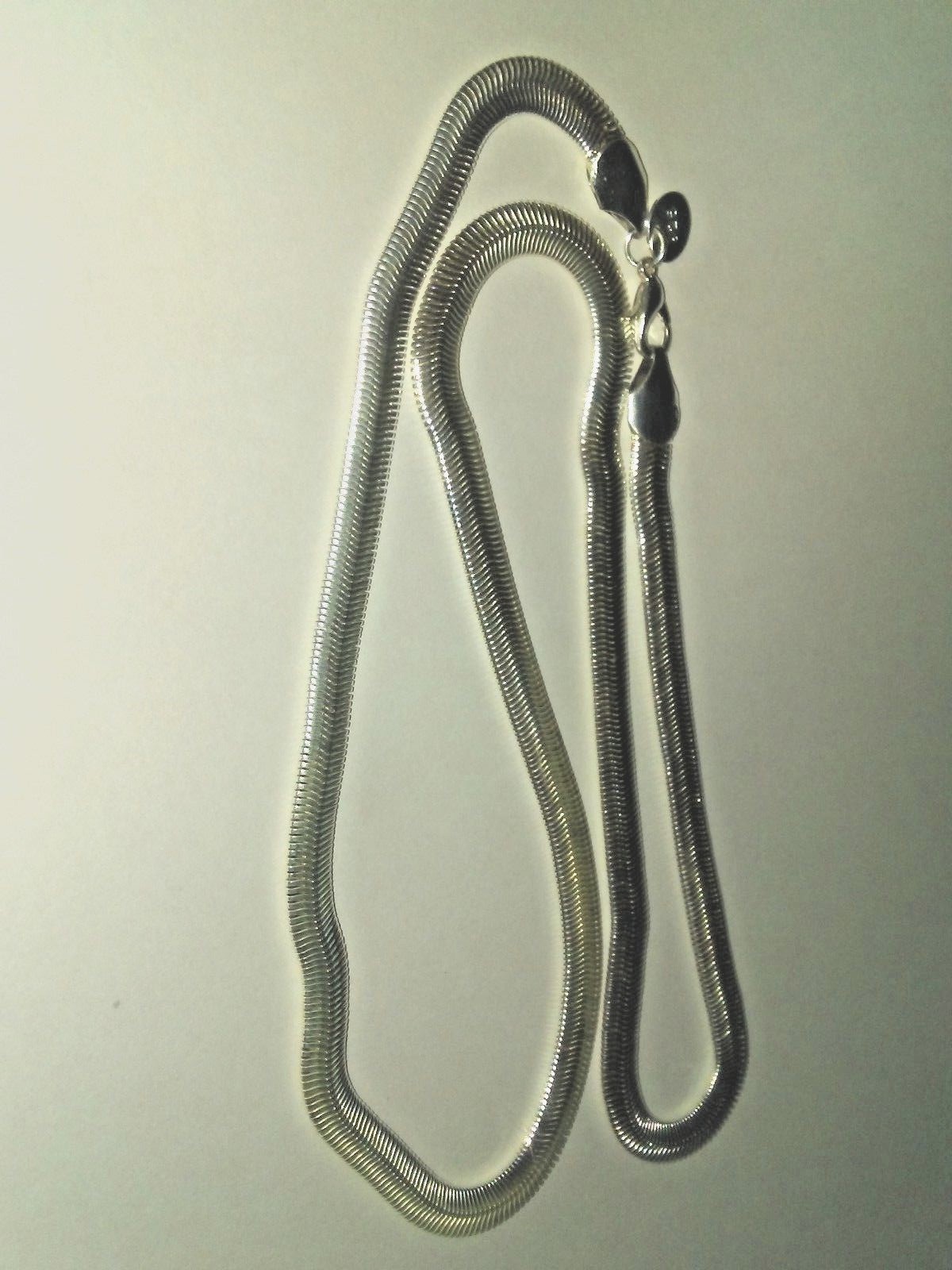 22″ Silver 6 mm Herringbone Flat Snake Chain, uni-sex