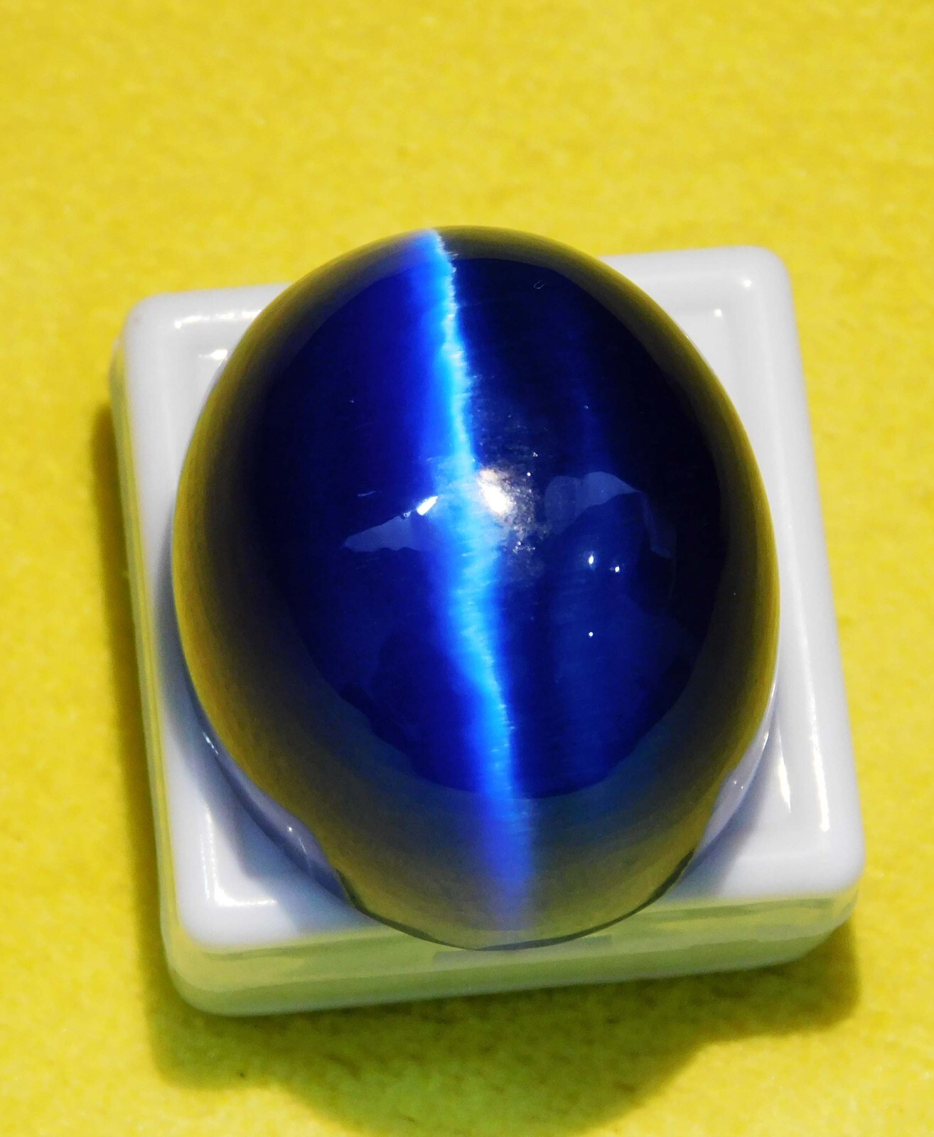 121.00 Ct Natural Chrysoberyl Blue Cats Eye Oval Cabochon Cut Loose Gemstone