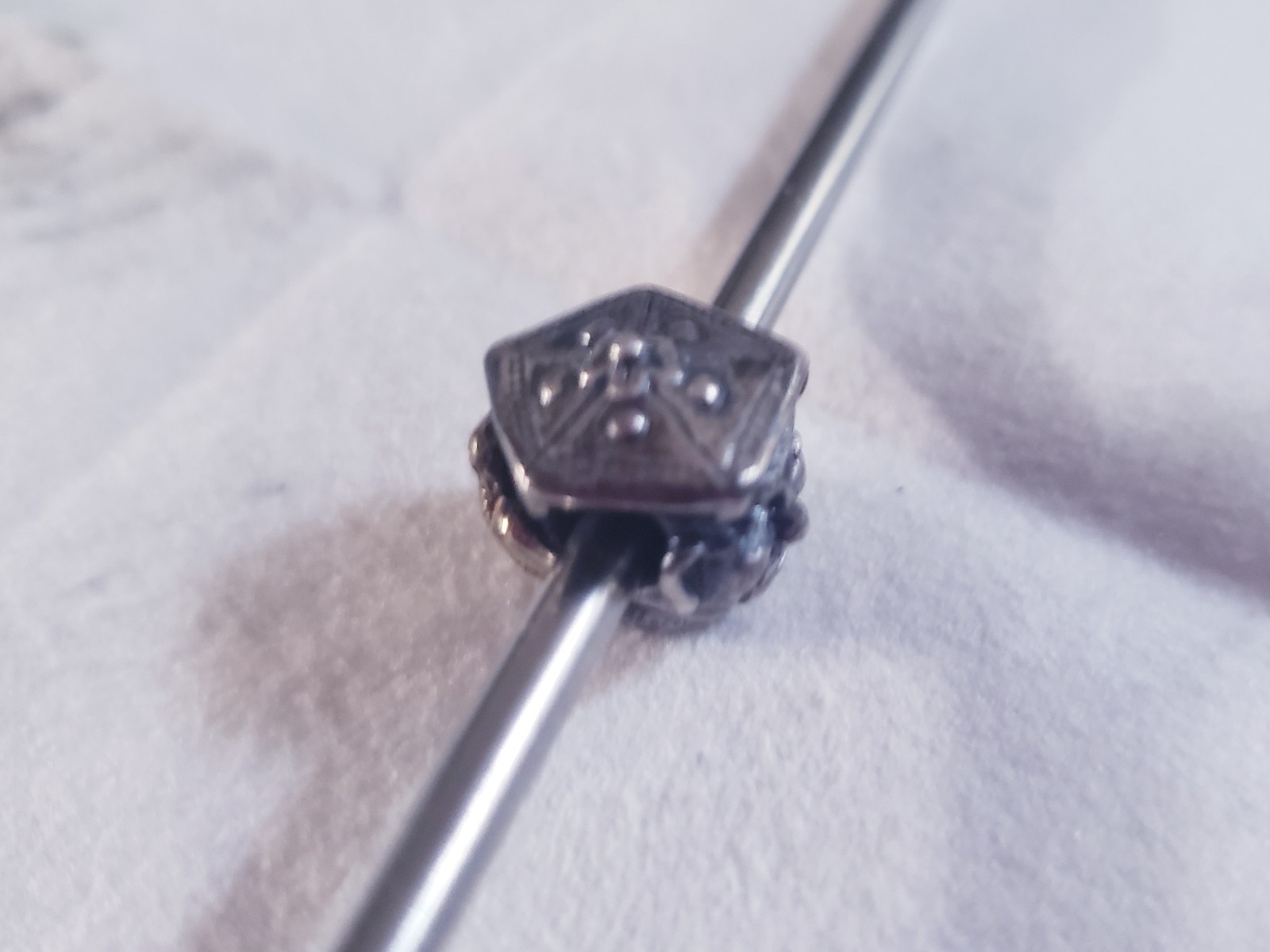 Gently Pre-owned Retired HTF Trollbeads Nightingale 18k Gold & SS.925 Bead 41815