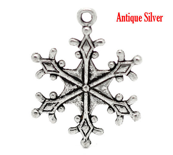 10 pieces Antique Silver Christmas Snowflake Charms