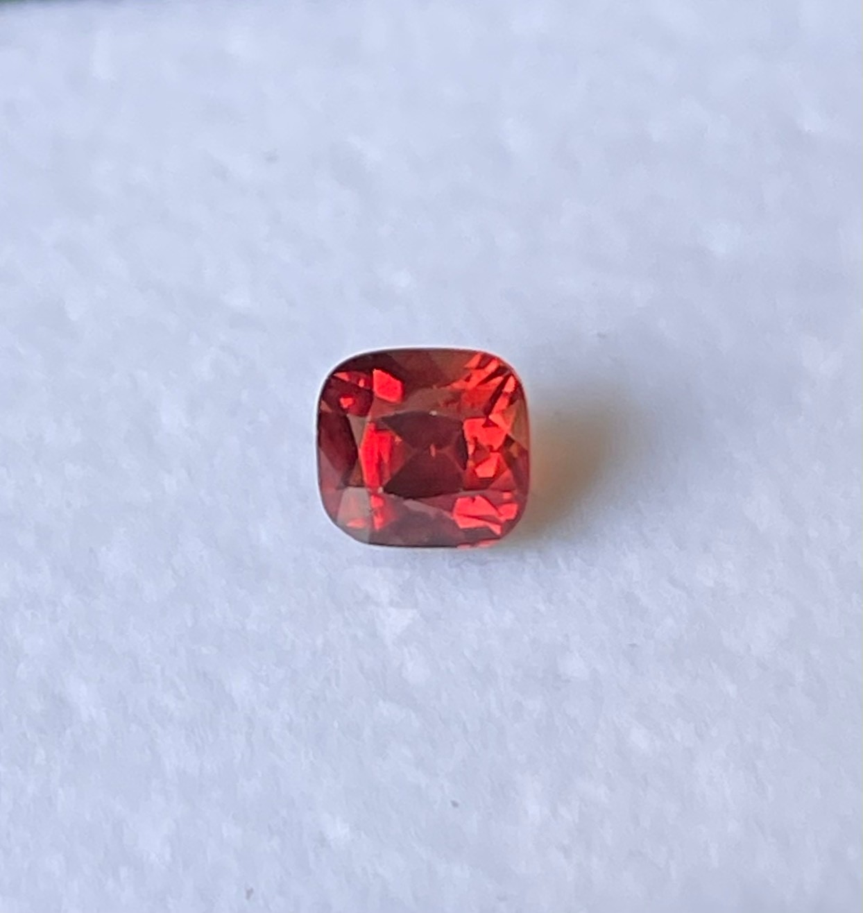 Natural 100% VVS 2.86 ct 8.6×7.6×5.2 mm Cushion Orange Gamet Mozambique, Africa