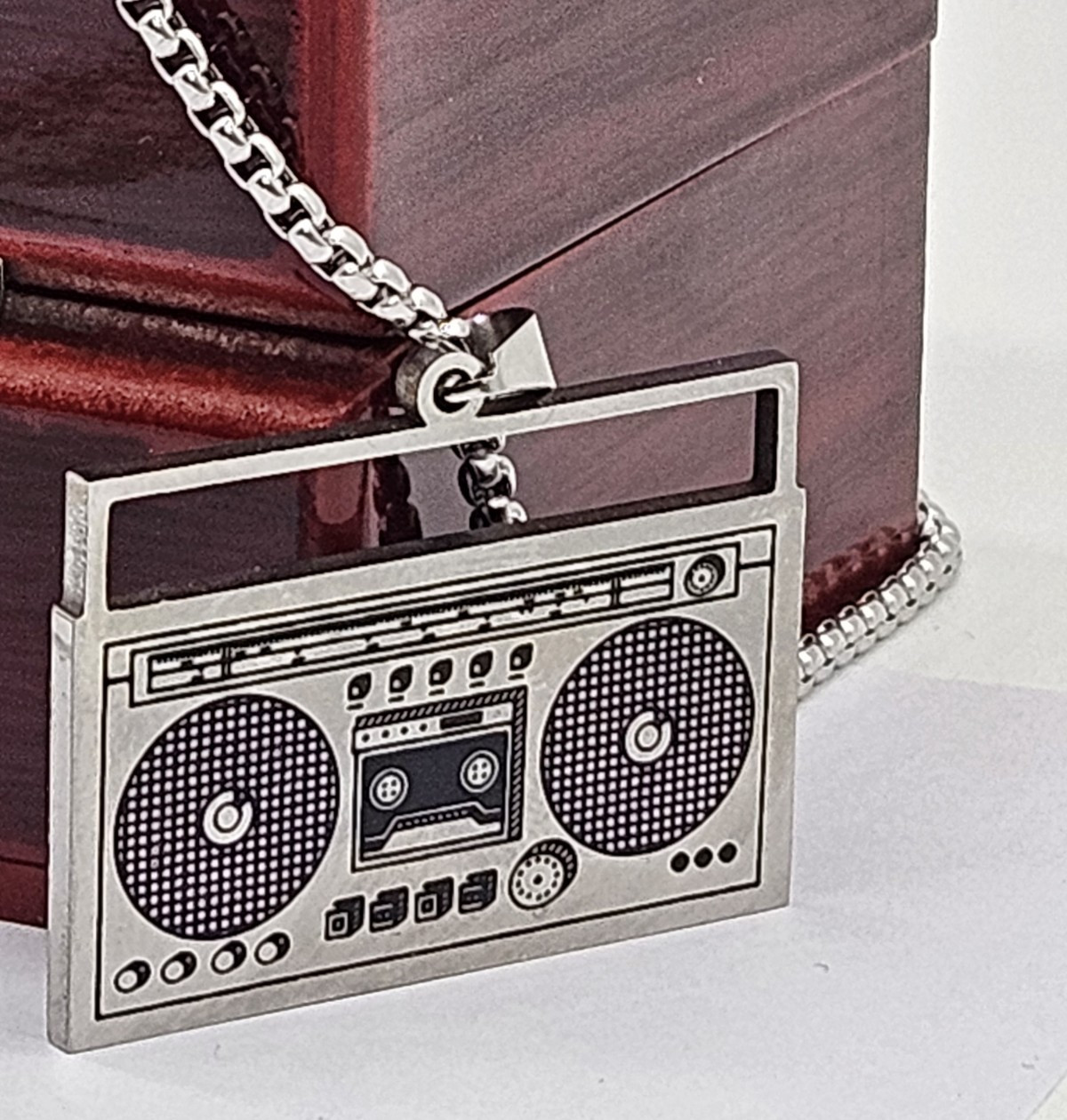 Retro Boombox Pendant Necklace – Music Theme Fashion Jewelry – Unisex Chain