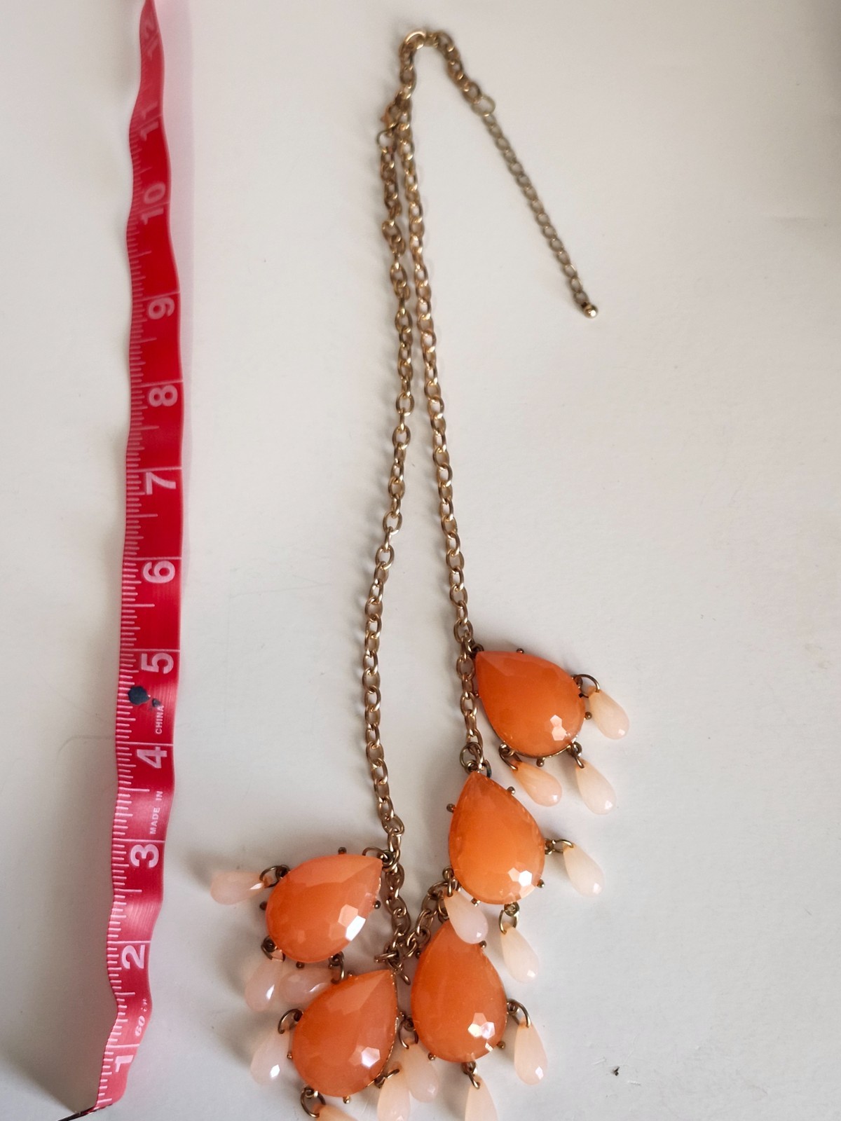 Long Fashion Jewelry GLOD Necklace w/orange and pink pendants *