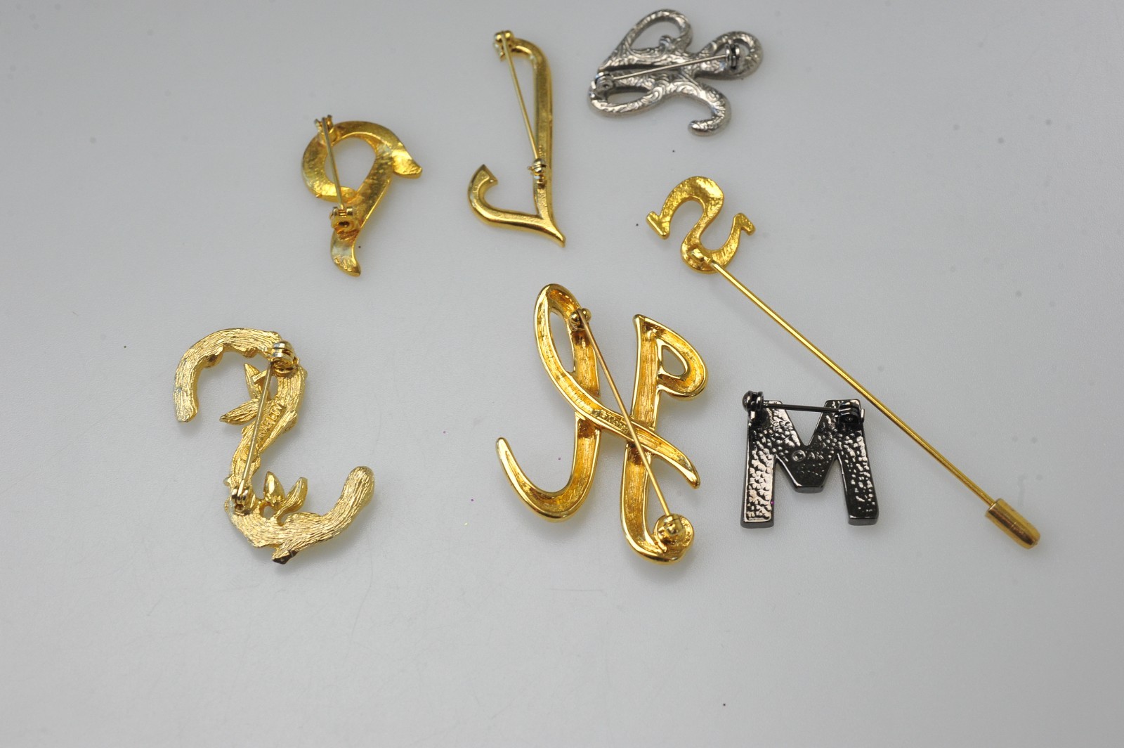Vtg to now LOT brooch pin monogram initials some signed Monet AK Sarah AJ27